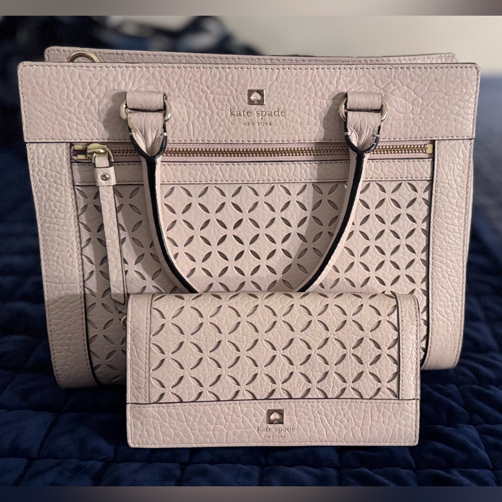 Kate Spade Cream Tote with Intricate Design w/ matching wallet
